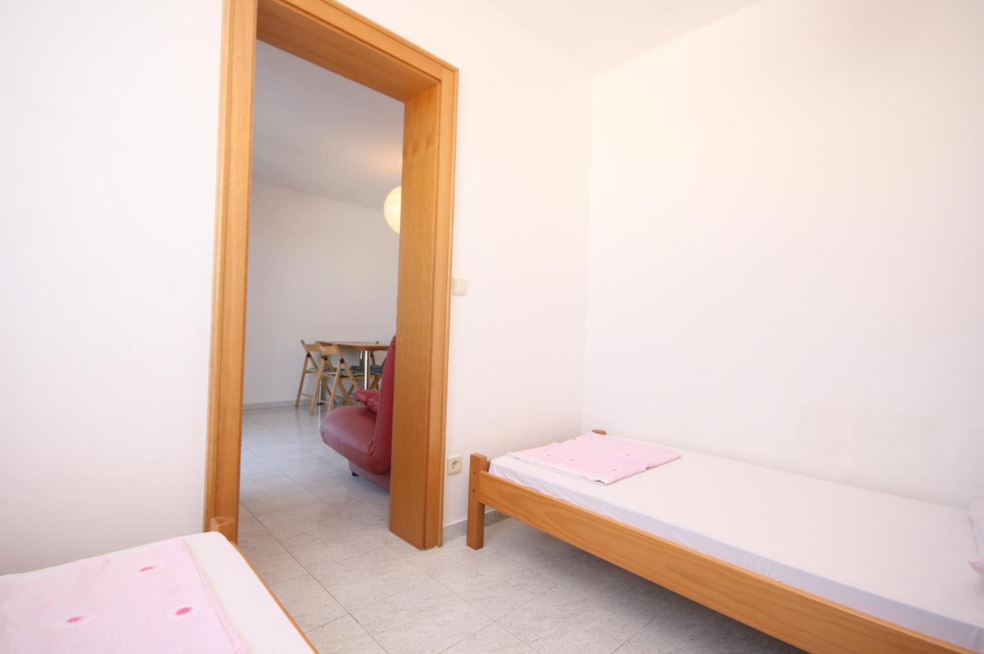 Apartments With A Parking Space Mandre, Pag - 6405 Kolan Rum bild