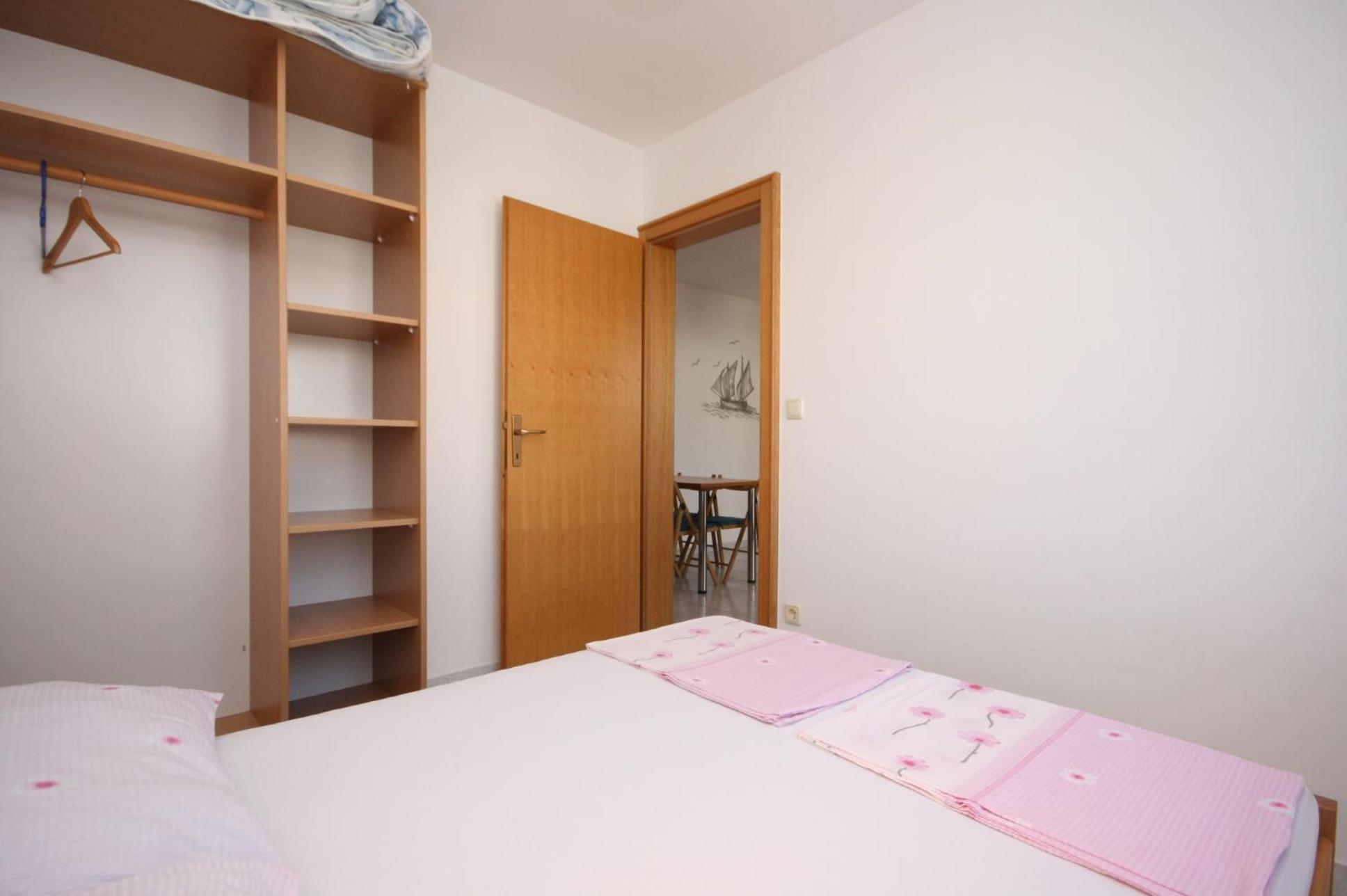 Apartments With A Parking Space Mandre, Pag - 6405 Kolan Rum bild