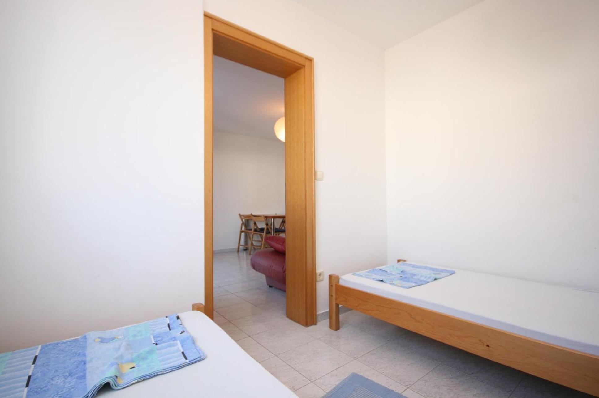 Apartments With A Parking Space Mandre, Pag - 6405 Kolan Rum bild